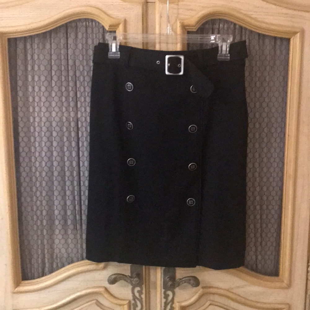 White and black house skirt